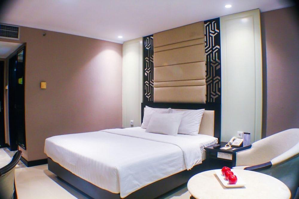 Grand Arkenso Park View Hotel Semarang Exterior foto
