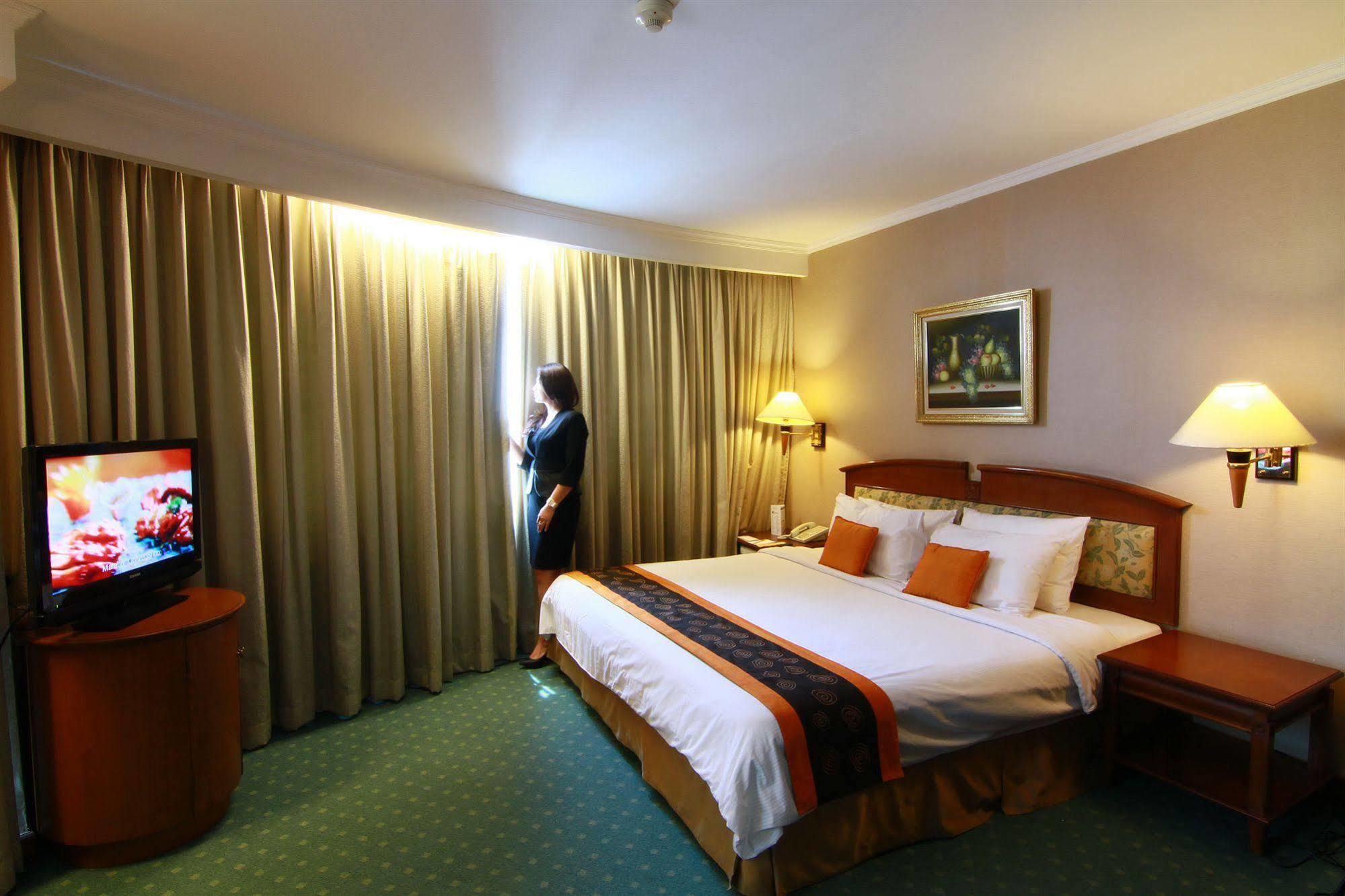 Grand Arkenso Park View Hotel Semarang Exterior foto