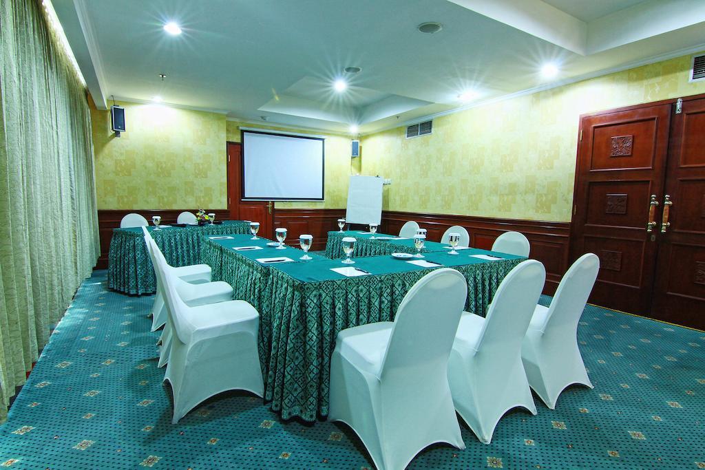 Grand Arkenso Park View Hotel Semarang Exterior foto